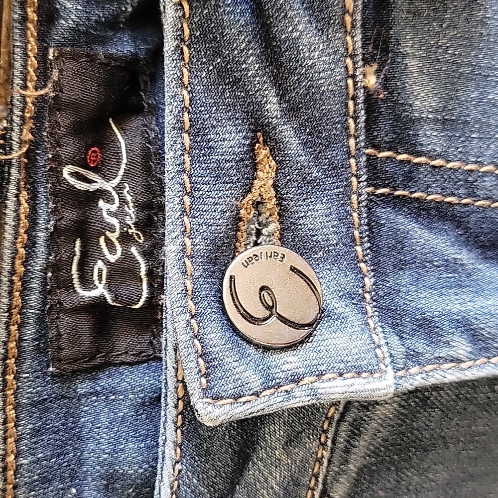 Earl Jeans floral/hummingbird embroidery 8 petite - Picture 4 of 11